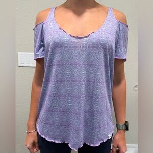 Under Armour Lavender Cold Shoulder Top